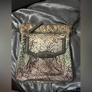 Shoulder bag